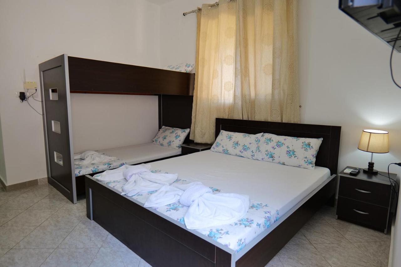 Hotel Panorama Piqeras 외부 사진